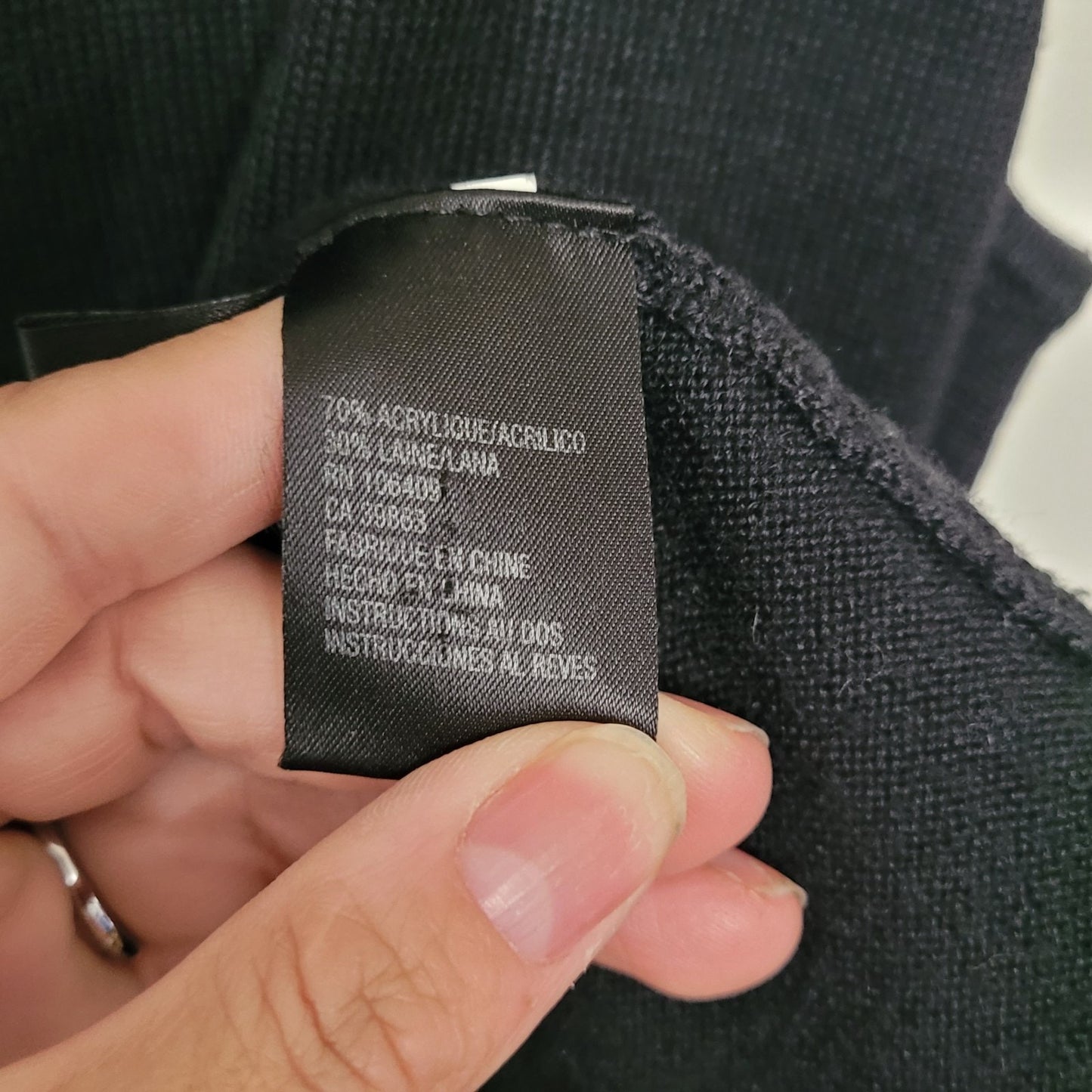 Tahari Knit Tank Top 10P Black Purple Trim Sleeveless Blouse Petite