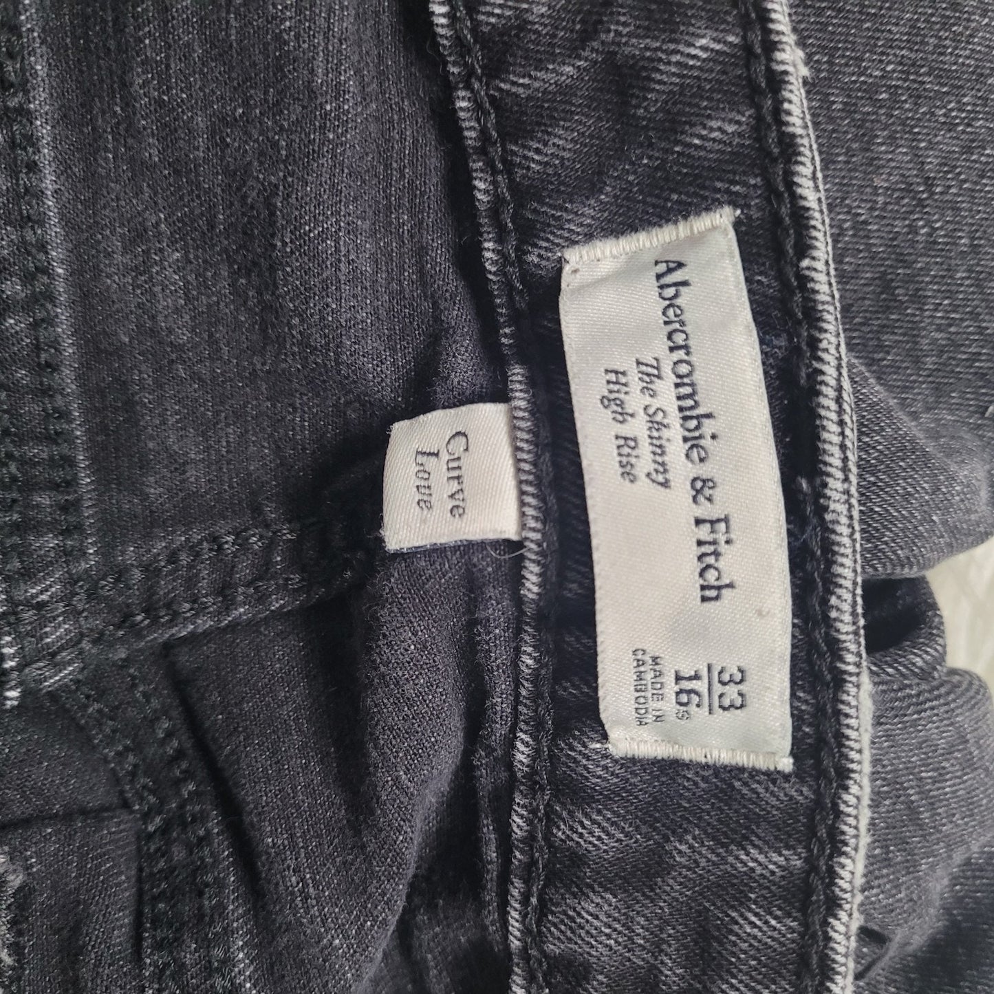 Abercrombie Women’s 16/33 The Skinny Jeans High Rise Distressed Black