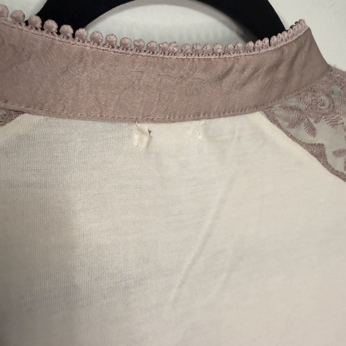 Tiny by Anthropologie Cream & Pink High Neck Lace Front Blouse Size Medium