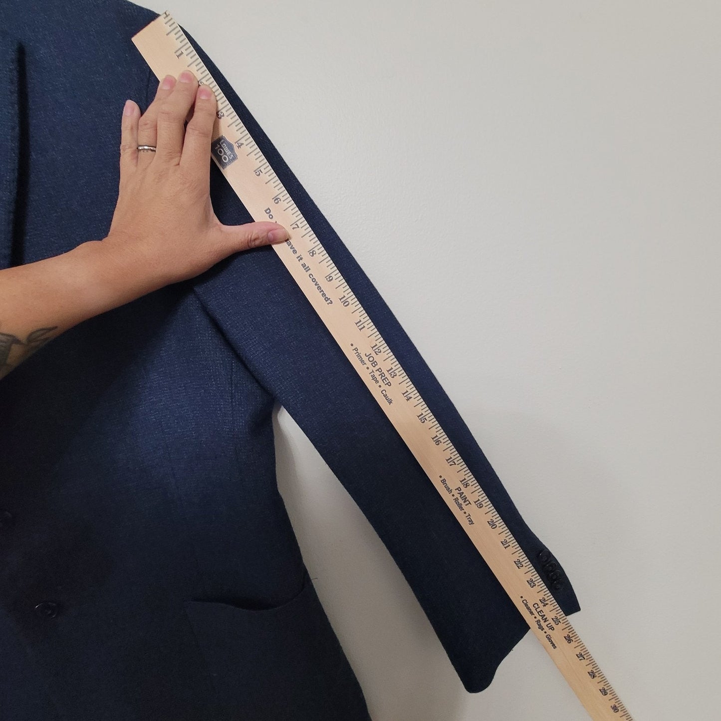 Jos. A. Bank Men’s 44R Navy Wool Sport Coat Blazer Relaxed Tailoring