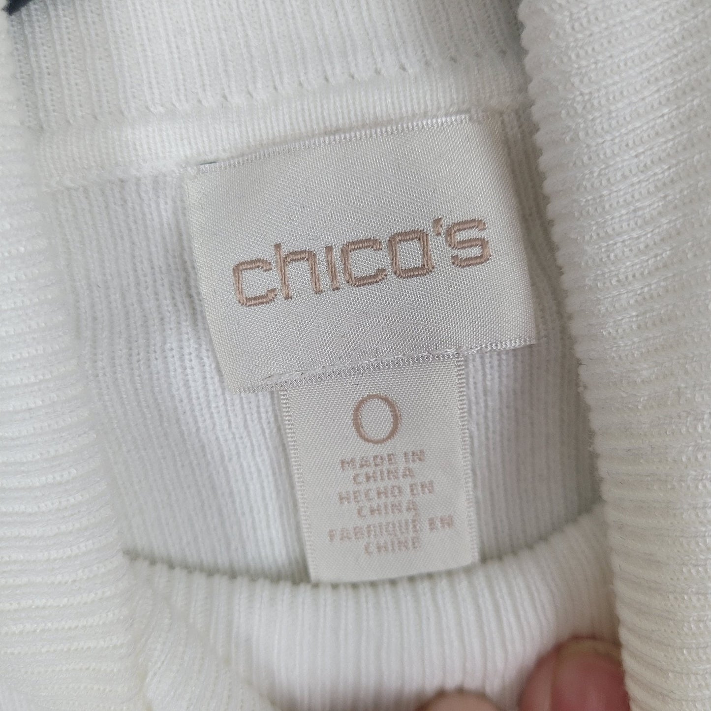 Chico’s 0 Women’s Small (4) Cream Turtleneck Sweater Ribbed Side Panel