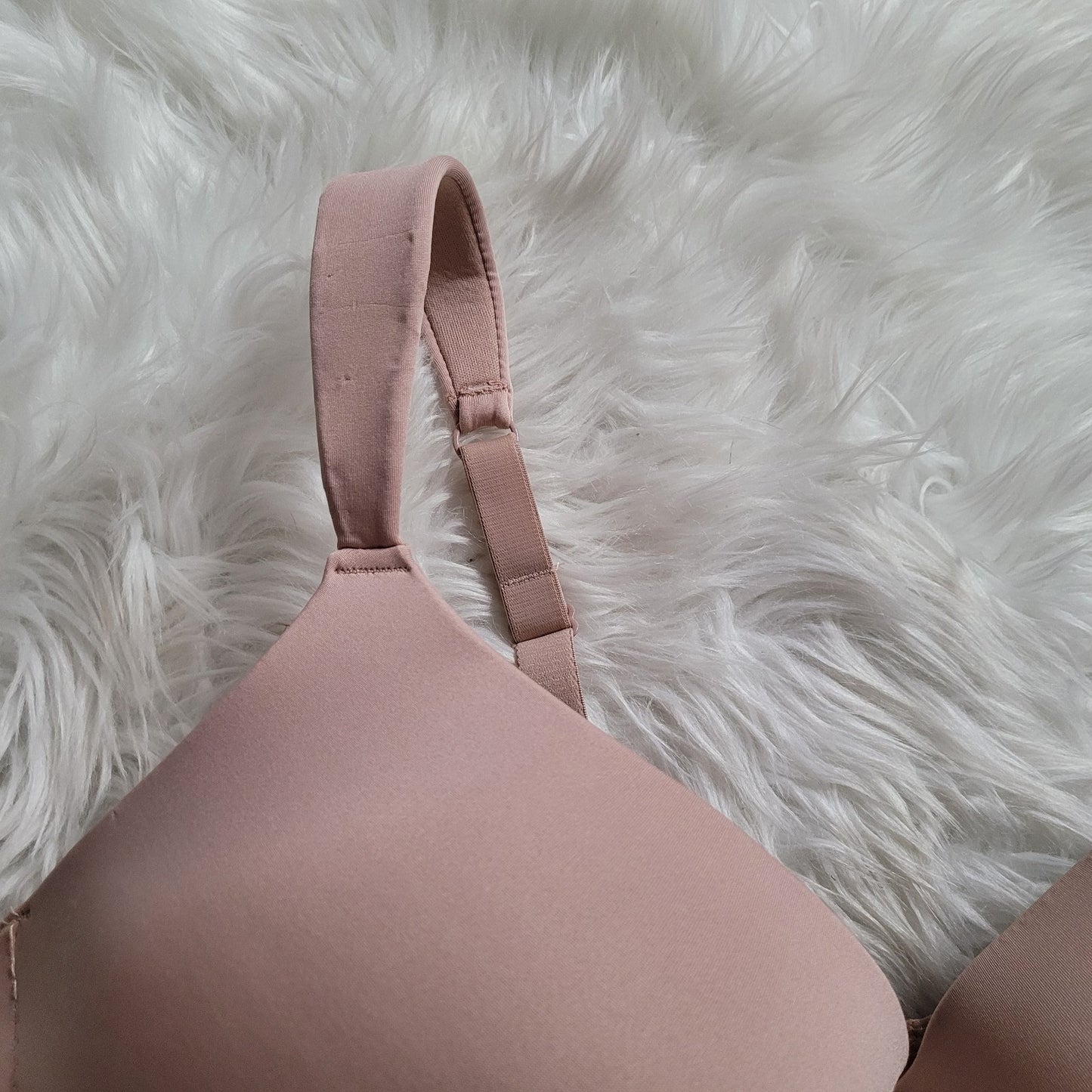 Anne Klein Women’s 42D Nude T-Shirt Bra Full Coverage Adjustable Straps GUC