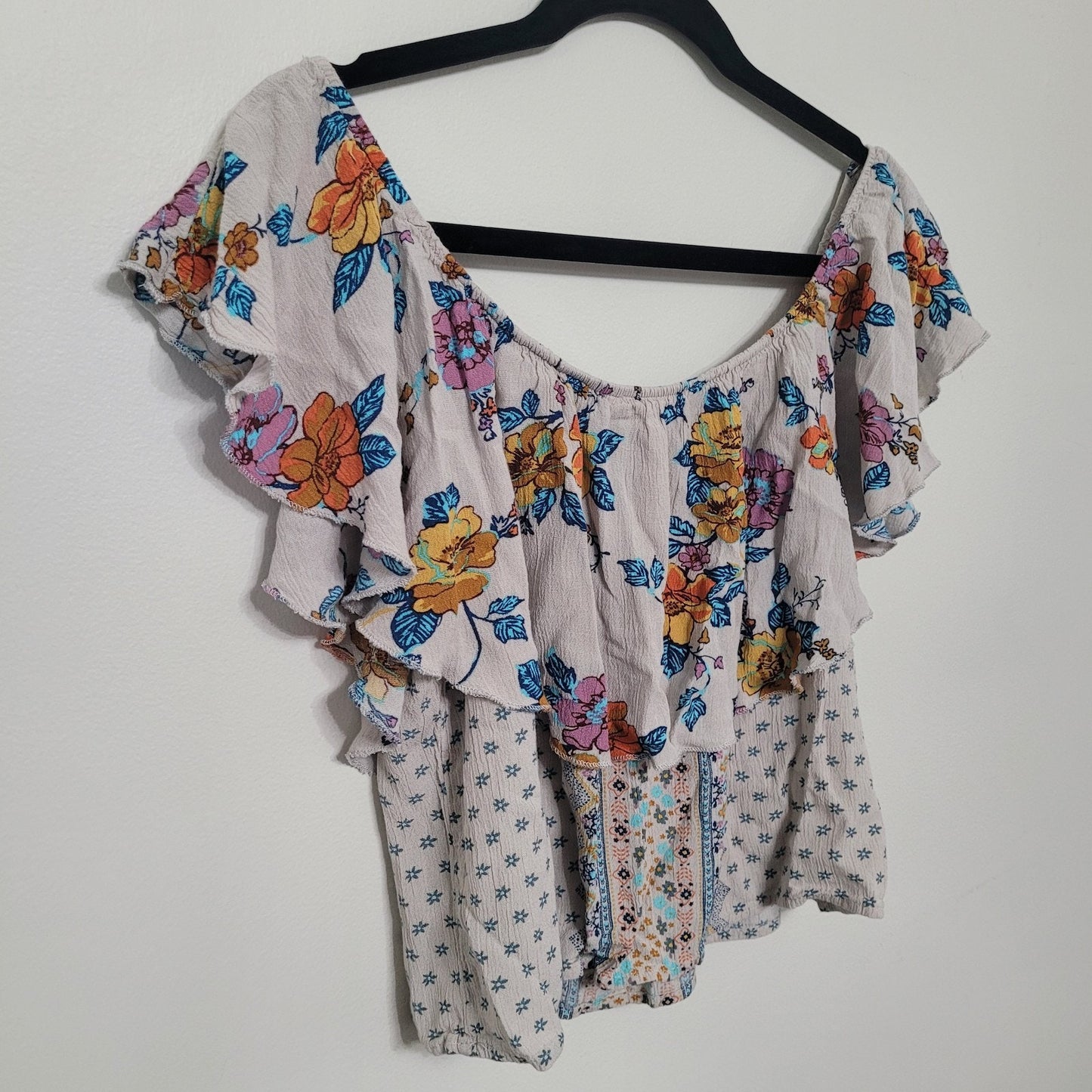 Gypsies & Moondust Women’s Small Top Beige Floral Boho Off Shoulder EUC