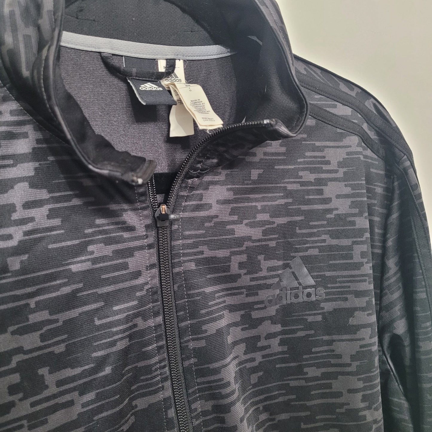 Adidas Men’s Medium Black Track Jacket Essentials Tricot Full Zip EUC