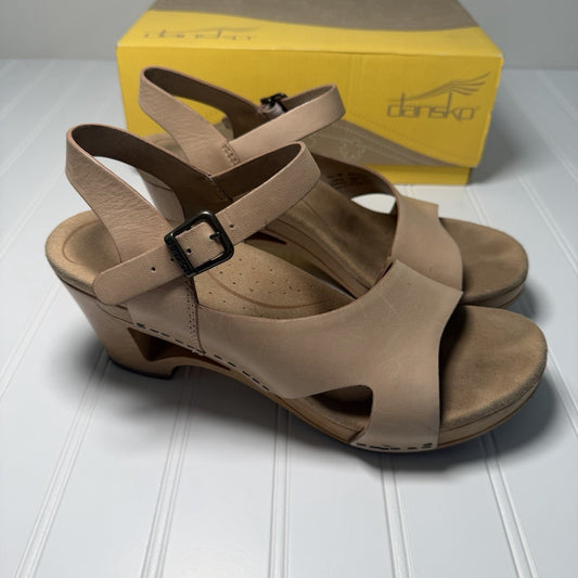 Dansko Tasha Sand Beige Leather Cut Out Block Heel Comfort Sandal Womens US 8.5