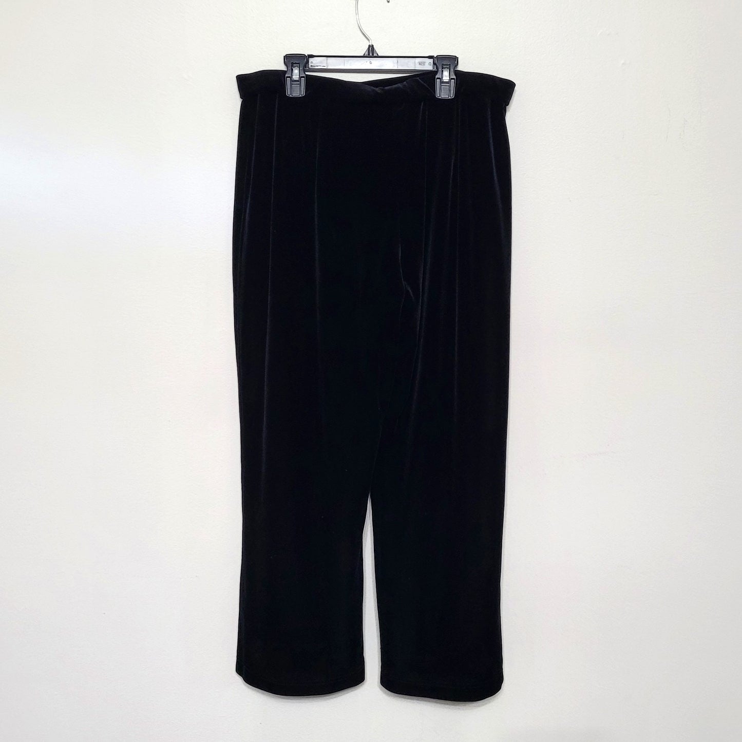 Chico’s Travelers Women’s Black Velvet Pants Size 3 XL Pull On No Tummy