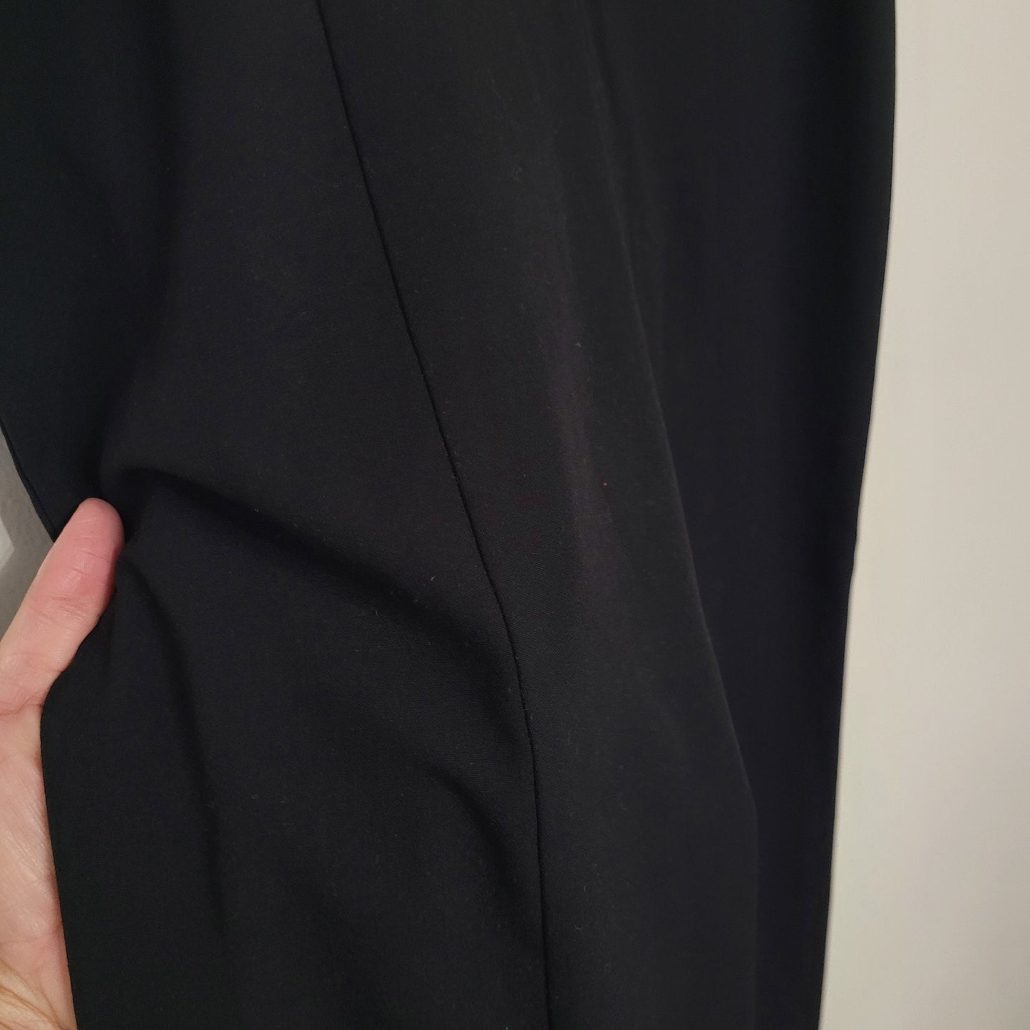 Victoria's Secret Black Straight Leg Dress Pants Size 6