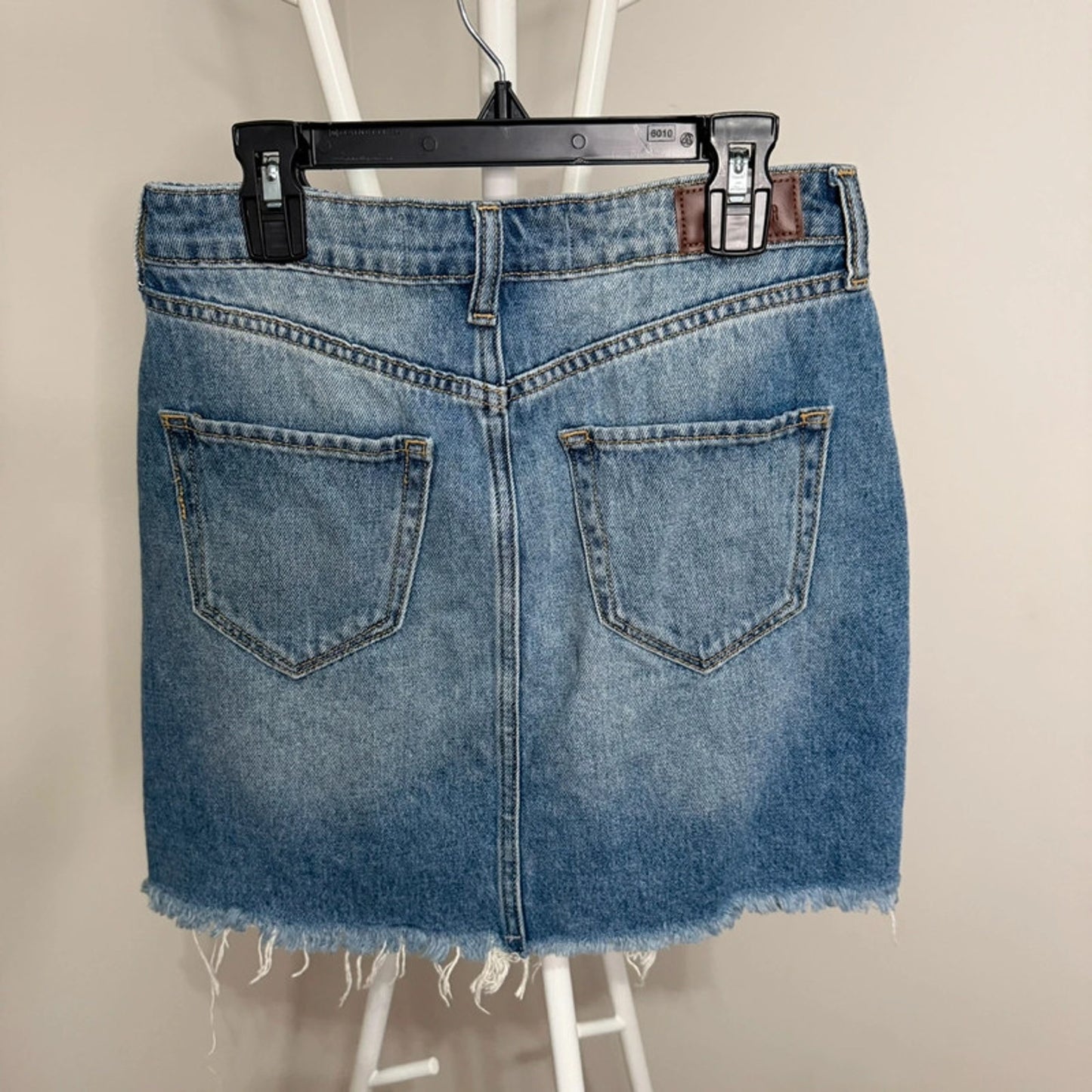 Hollister Women’s 1/W25 Distressed Denim Mini Skirt Blue Raw Hem Y2K