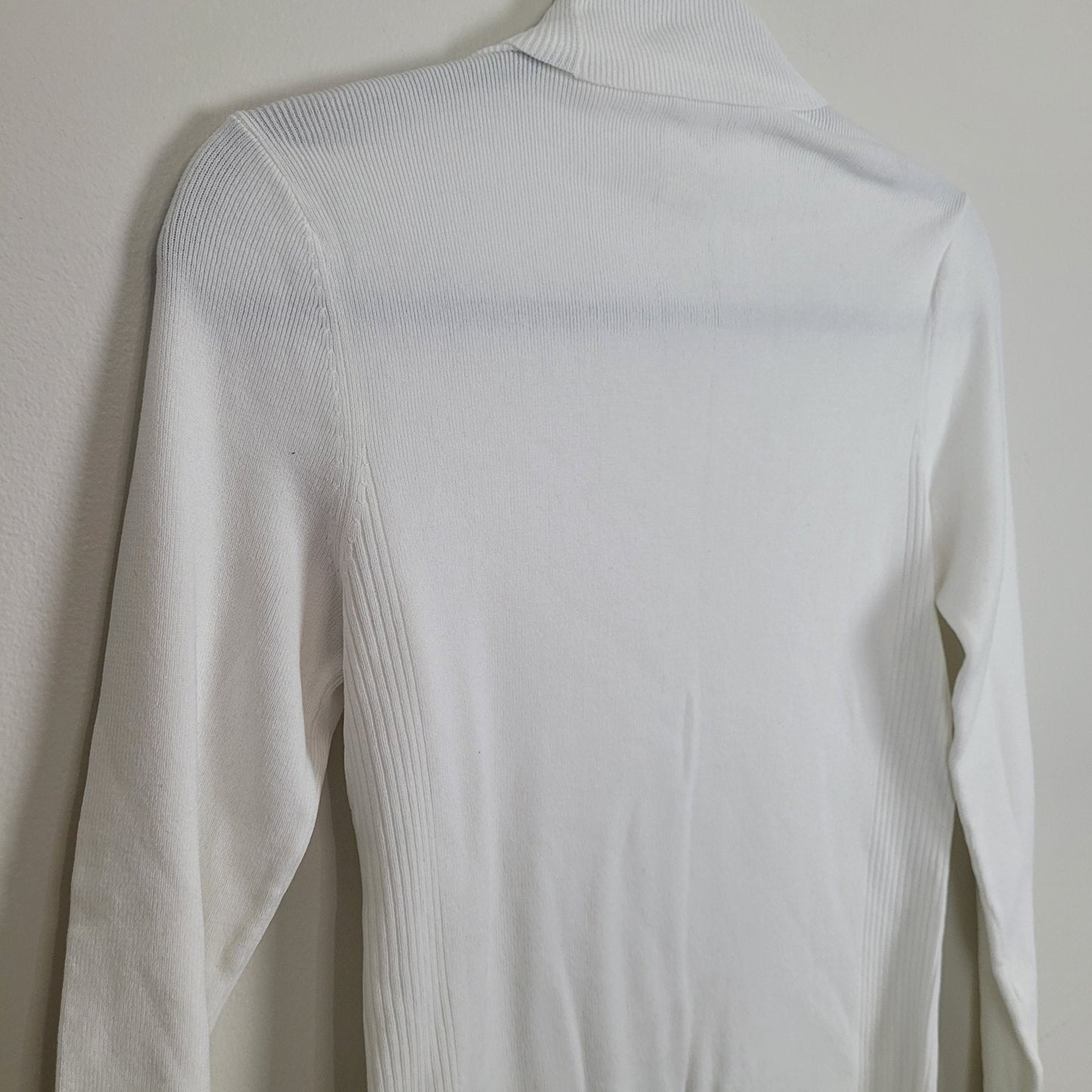 Chico’s 0 Women’s Small (4) Cream Turtleneck Sweater Ribbed Side Panel