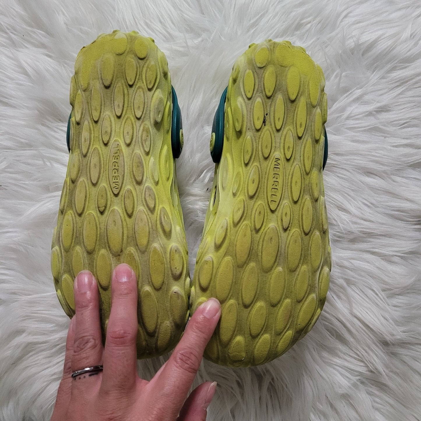 Merrell Hydro Moc Big Kids Size 2 Yellow Green Slip On Clogs Water Shoes