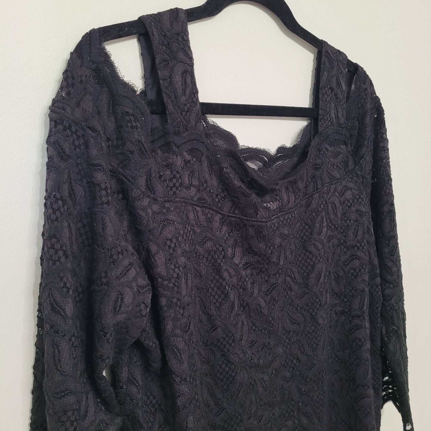 Chico's Black Cold Shoulder Poplin Sleeve Knit Top Size 3 XL/16-18