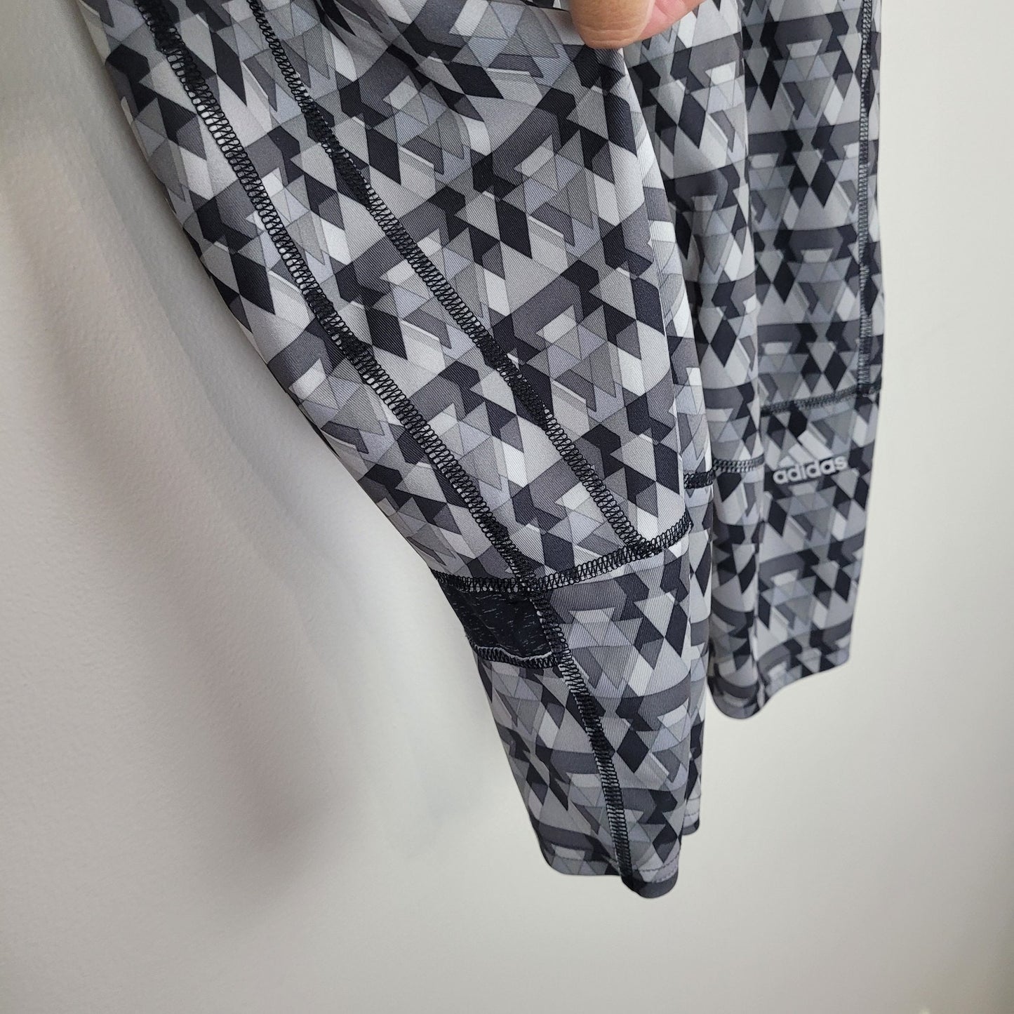 Adidas Womens Medium Supernova 3/4 Leggings Geometric Print Activewear AJ4065