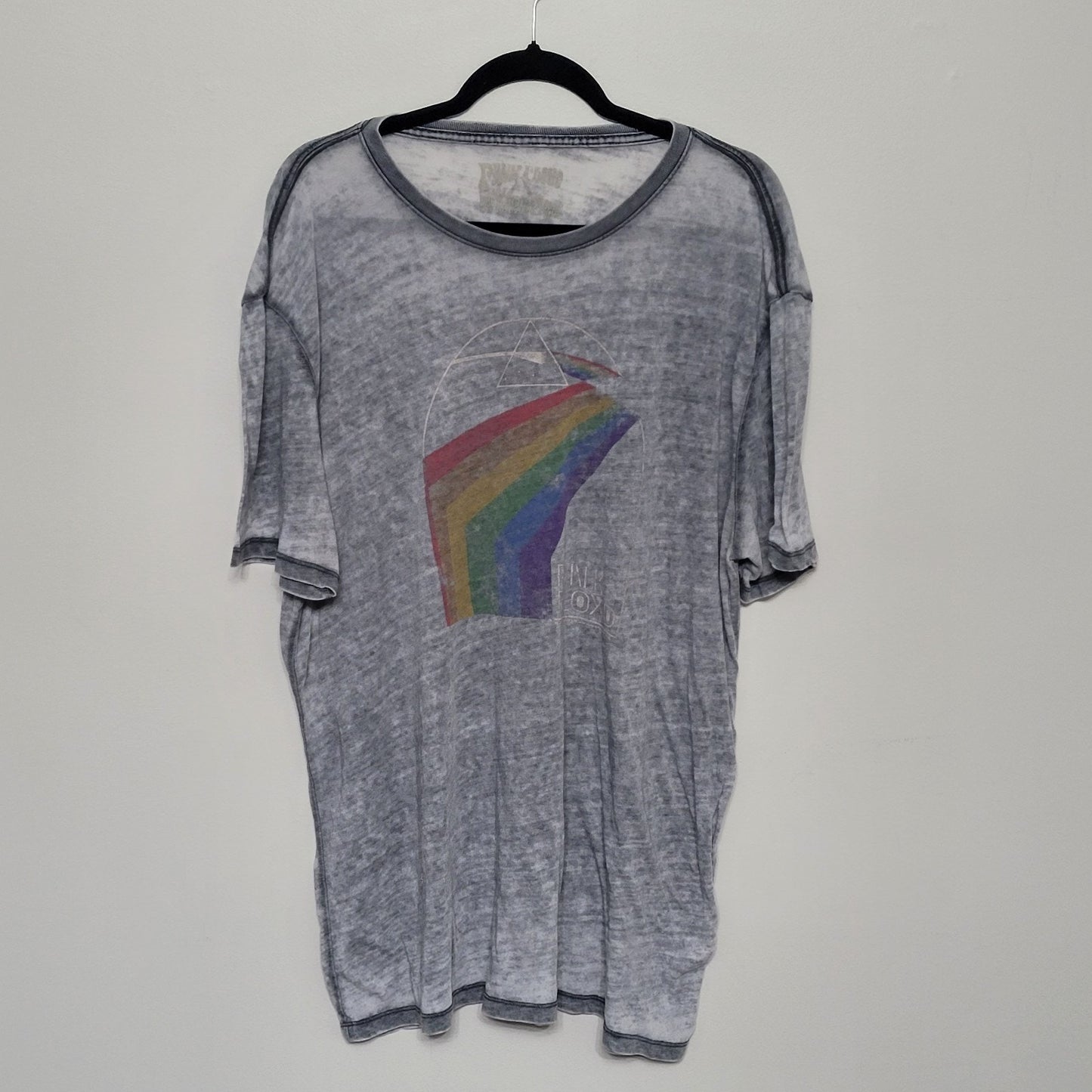 Pink Floyd Women’s Gray Graphic Tee Dark Side of the Moon Band T-Shirt Vintage