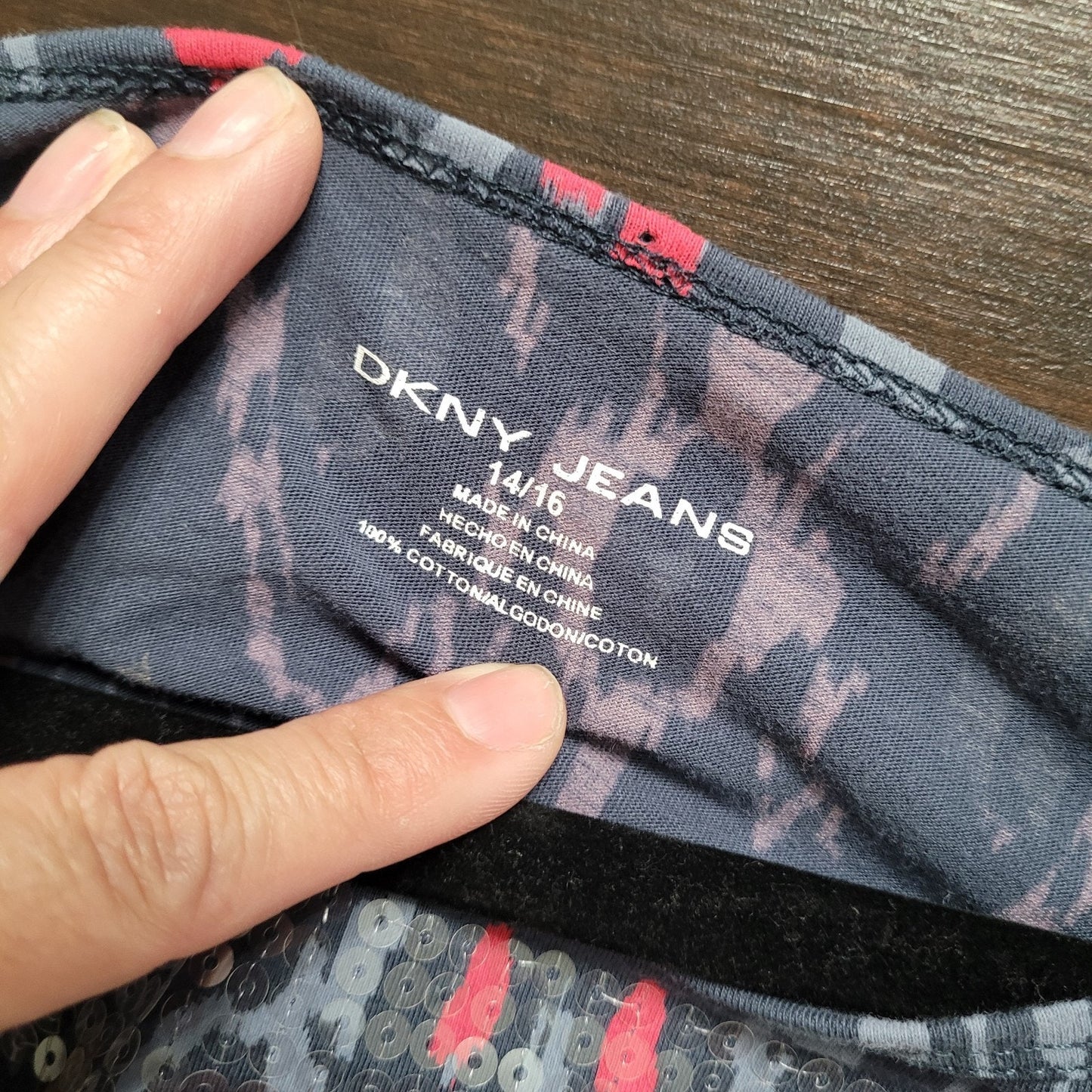 DKNY Jeans Print Top XL Gray Relaxed Fit Split Hem Boat Neck Sparkle