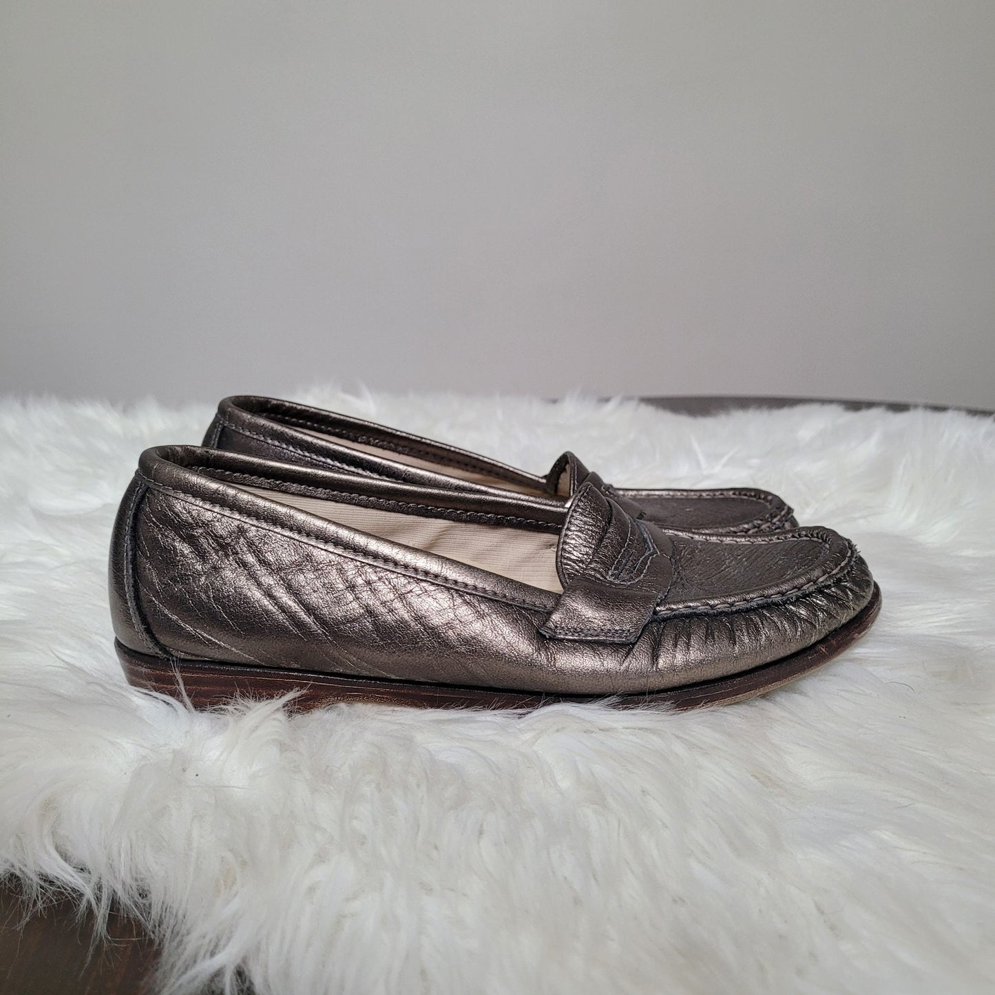 SAS Women’s Size 6 Wink Slip On Penny Loafer Pewter Leather Moccasin Shoes