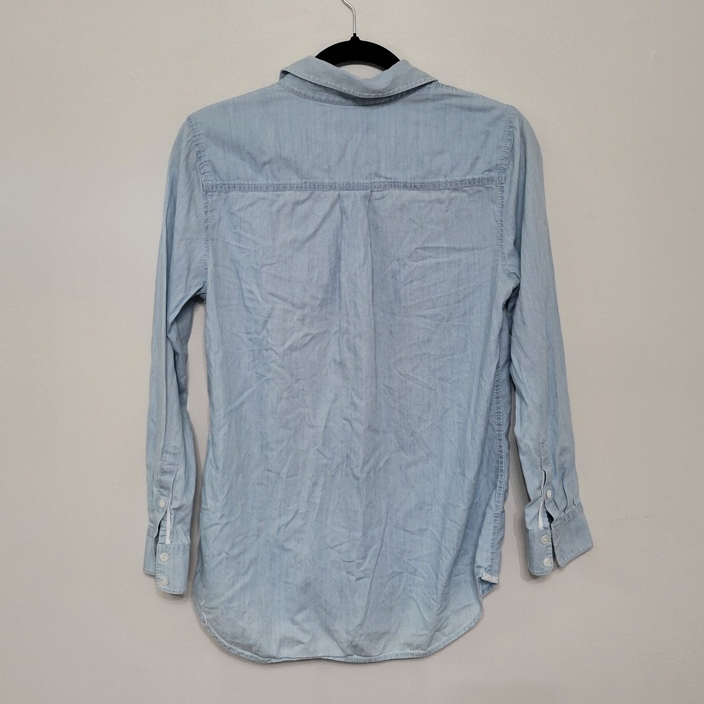 Vineyard Vines Blue Chambray Shirt Women's Tunic Size 2 Long Sleeve