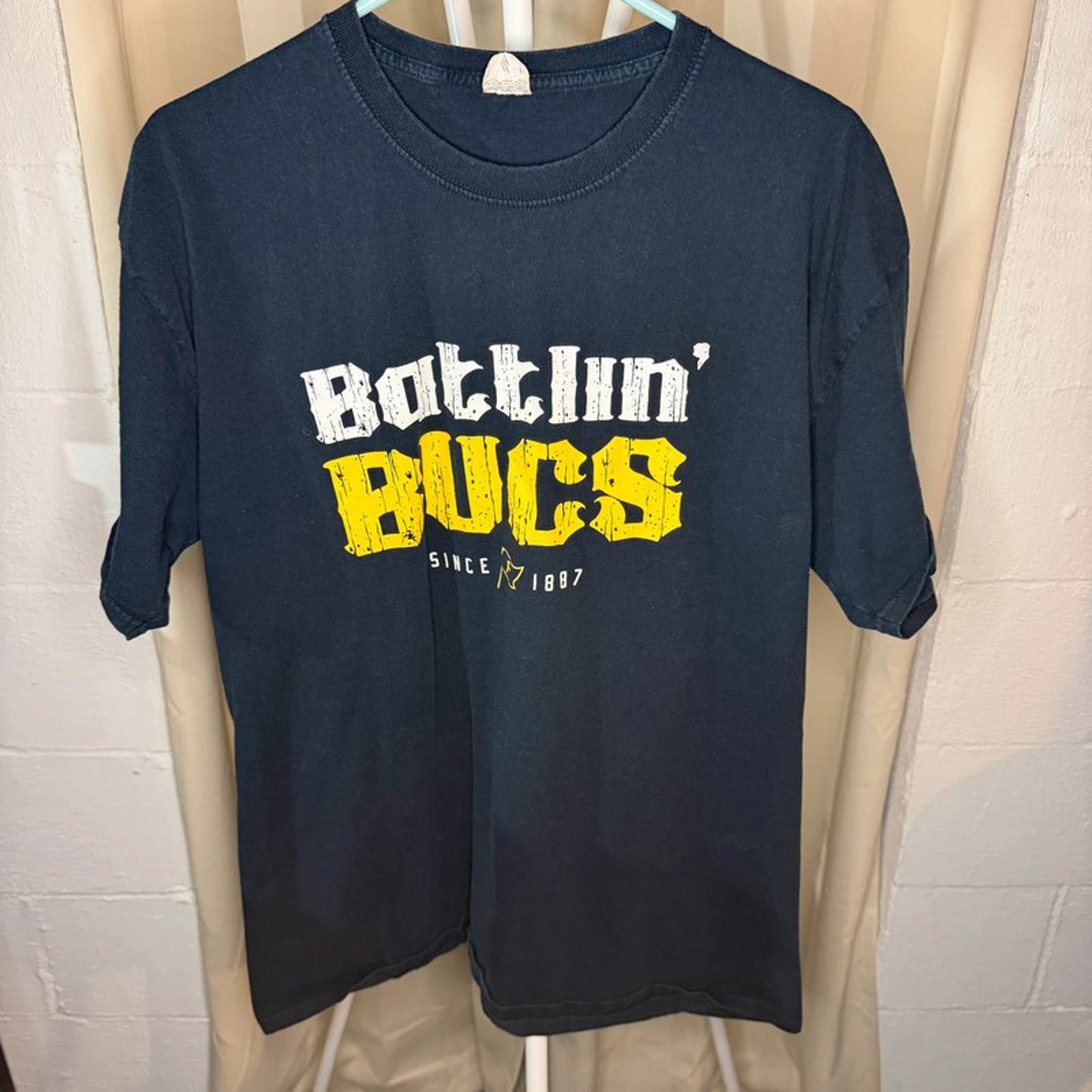 Vintage Battlin’ Bucs Pittsburgh Pirates XL Graphic T-Shirt