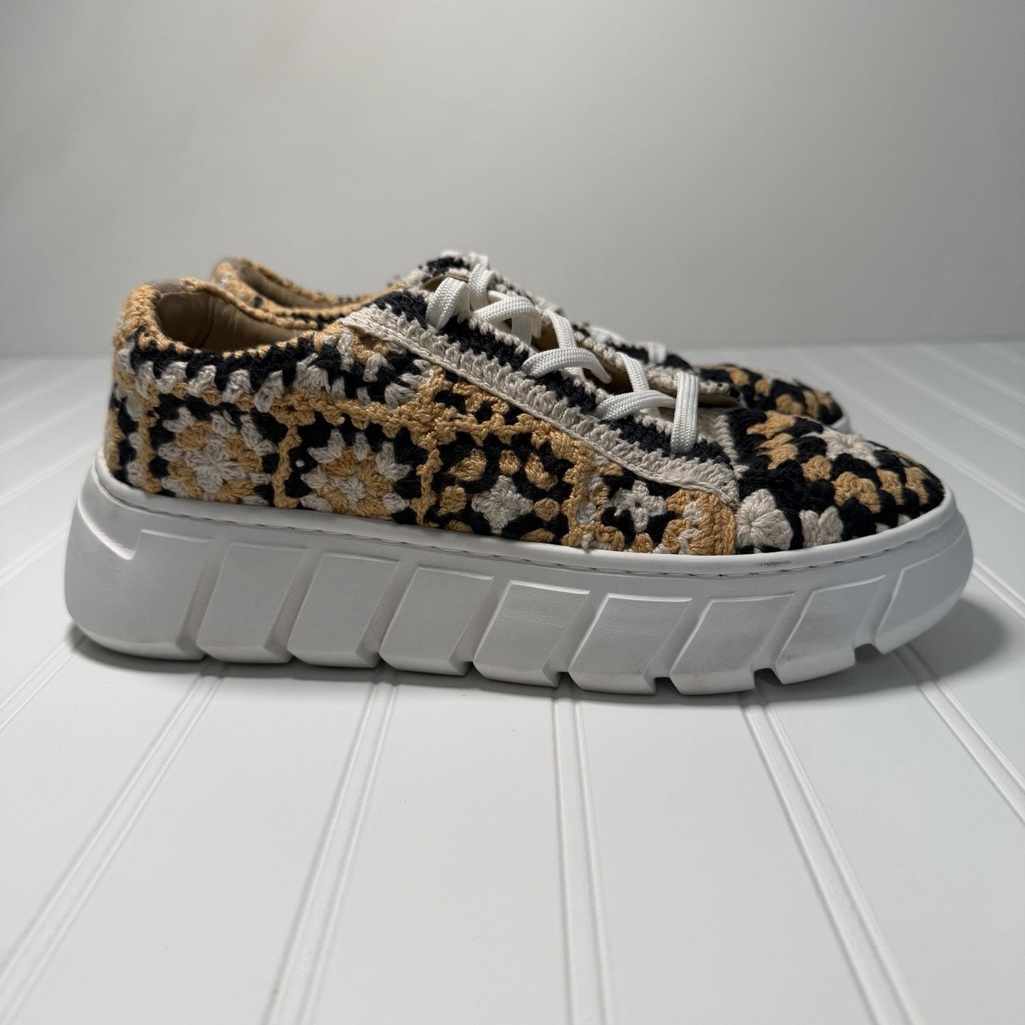 Free People Women’s Yellow/Black Crochet Lace Up Platform Sneakers - 38/US 8