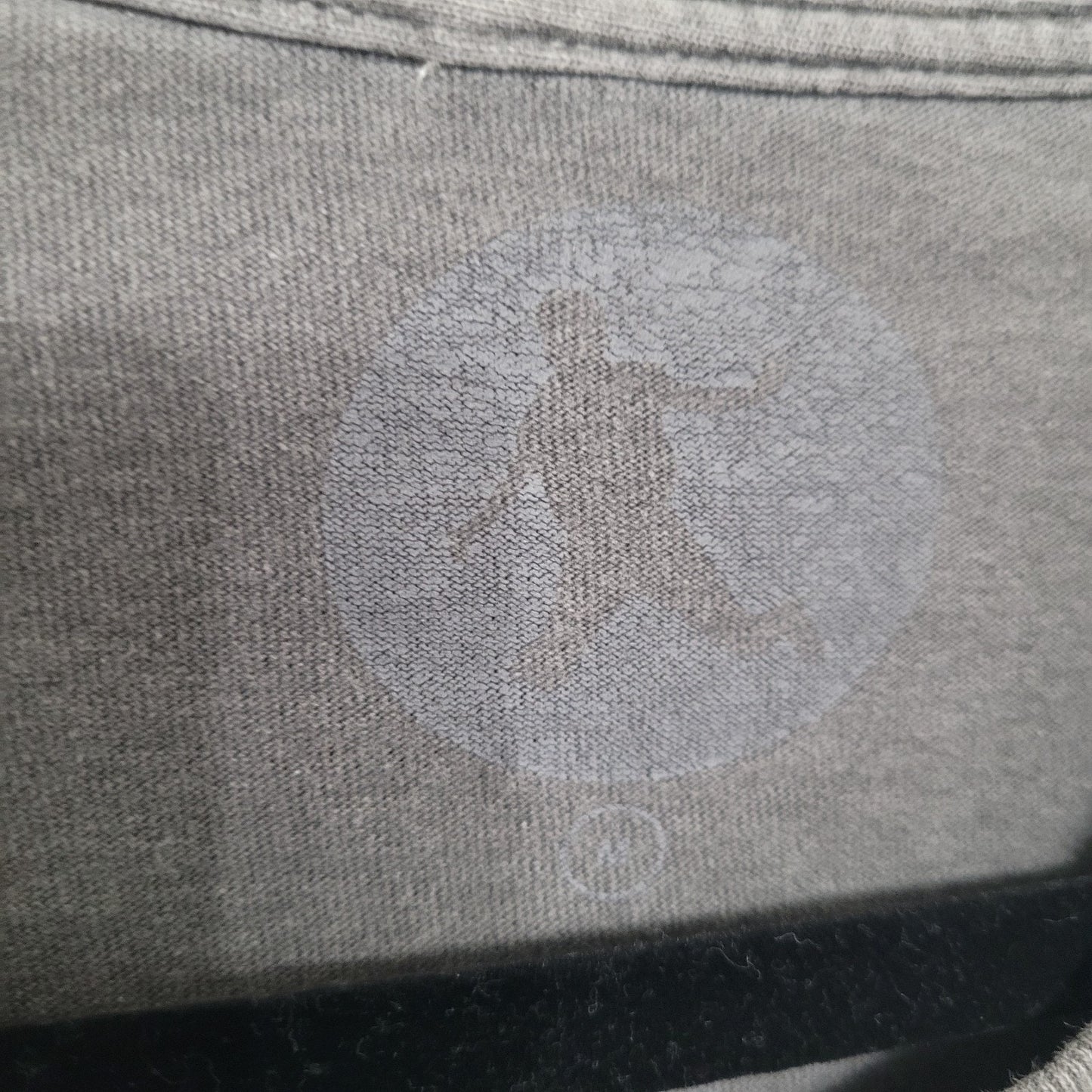 Metro Boomin 2022 Heroes & Villains Tour T-Shirt Men’s Medium Gray Rap Band Tee