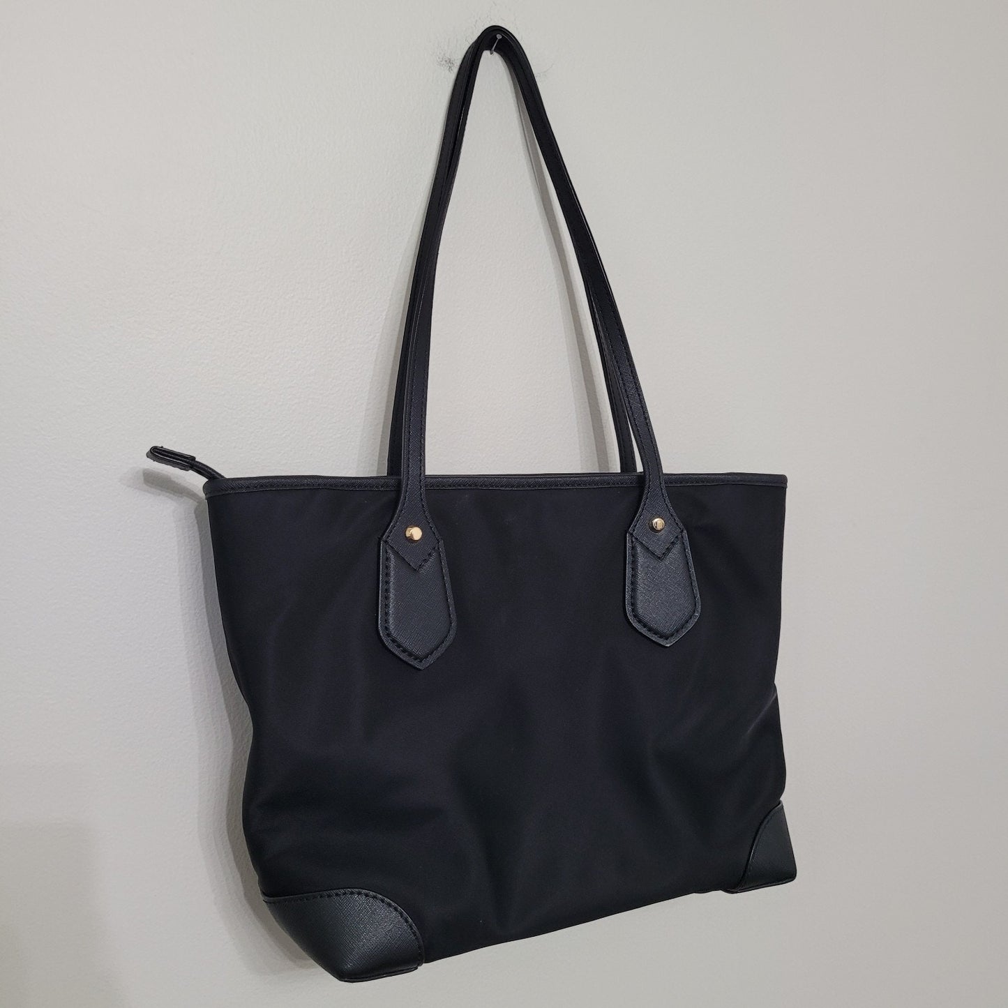 Michael Kors Eva Black Nylon Small Carryall Top Zip Tote, Shoulder Bag EUC