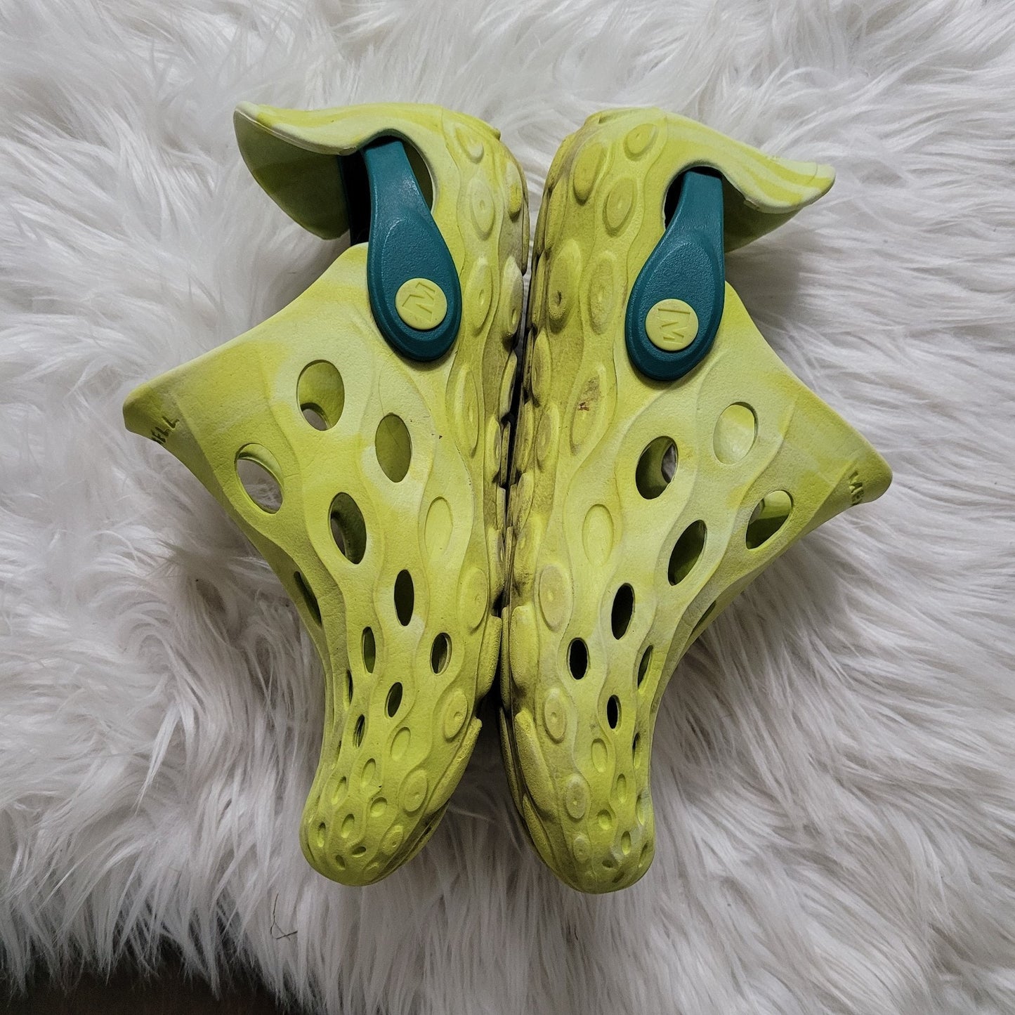 Merrell Hydro Moc Big Kids Size 1 Yellow Green Slip On Clogs Water Shoes