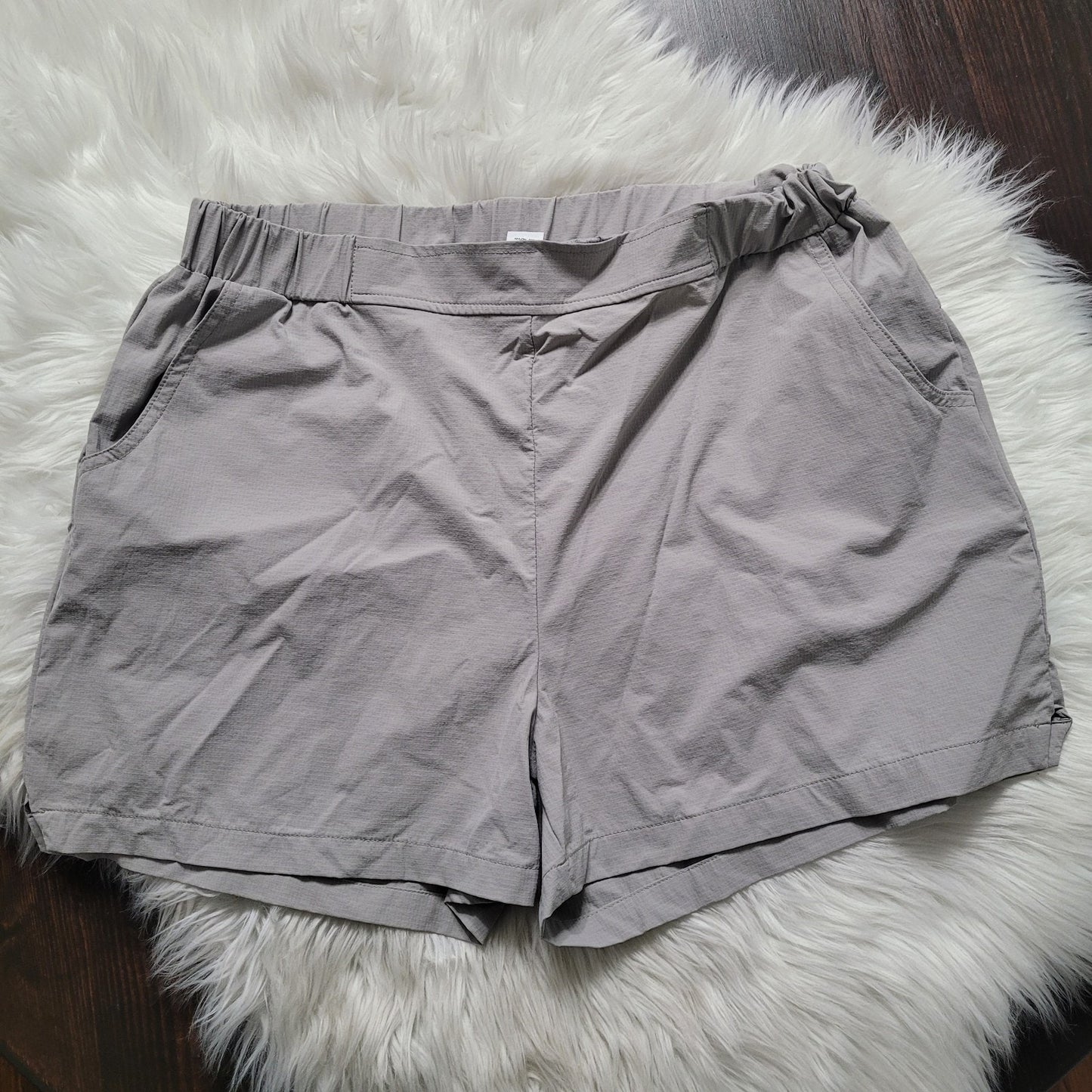 ODODOS Women’s L Shorts Lot of 3 Gray Blue Black Stretch Pocket Golf Gym EUC