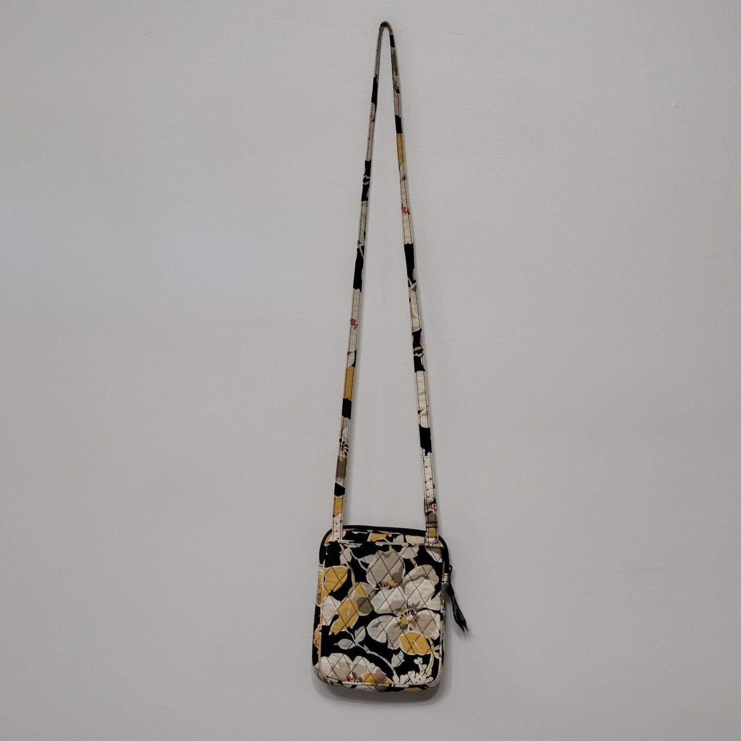 Vera Bradley Dogwood Crossbody Bag Yellow Black White Floral Hipster