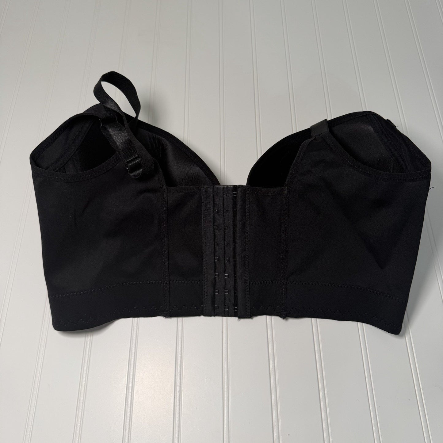 Unbranded Bra Size 42/95F Black Wide Back Band Padded Underwire