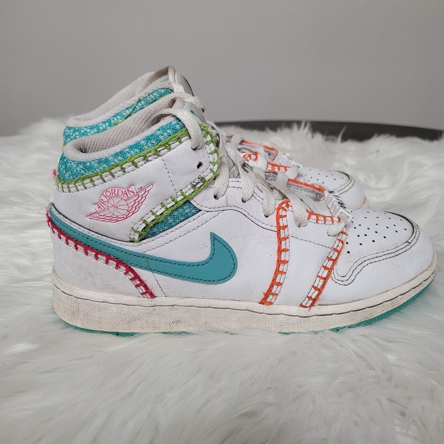 AIR JORDAN 1 MID SE 4y GS 'Multi Baseball Knit' White Teal Pink DM9648-100