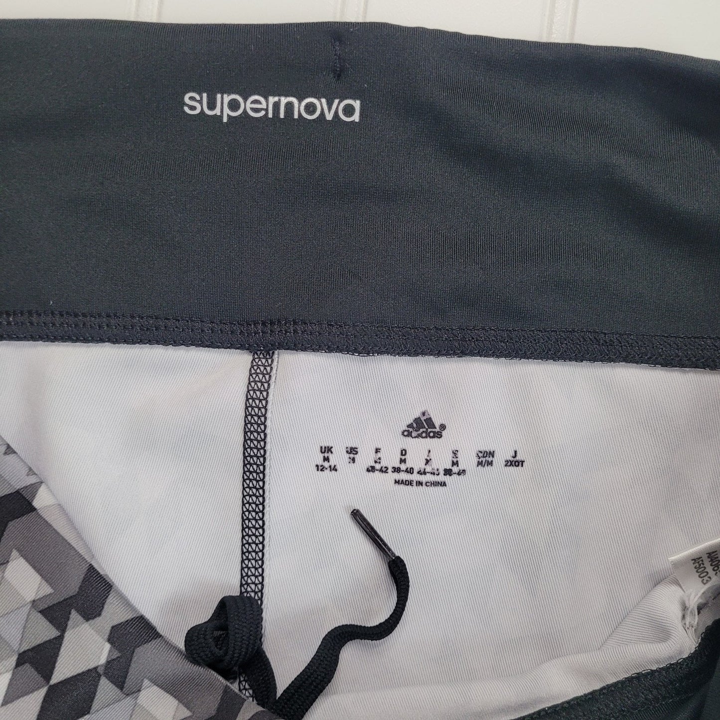 Adidas Womens Medium Supernova 3/4 Leggings Geometric Print Activewear AJ4065