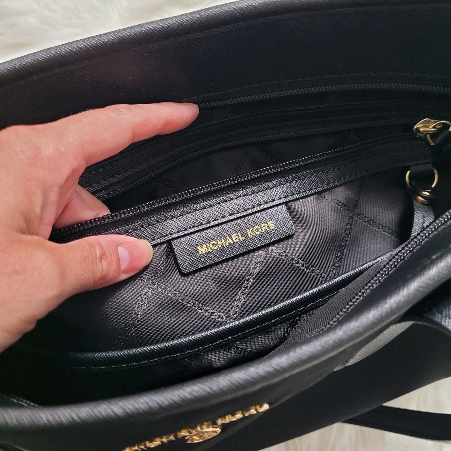 Michael Kors Eva Black Nylon Small Carryall Top Zip Tote, Shoulder Bag EUC