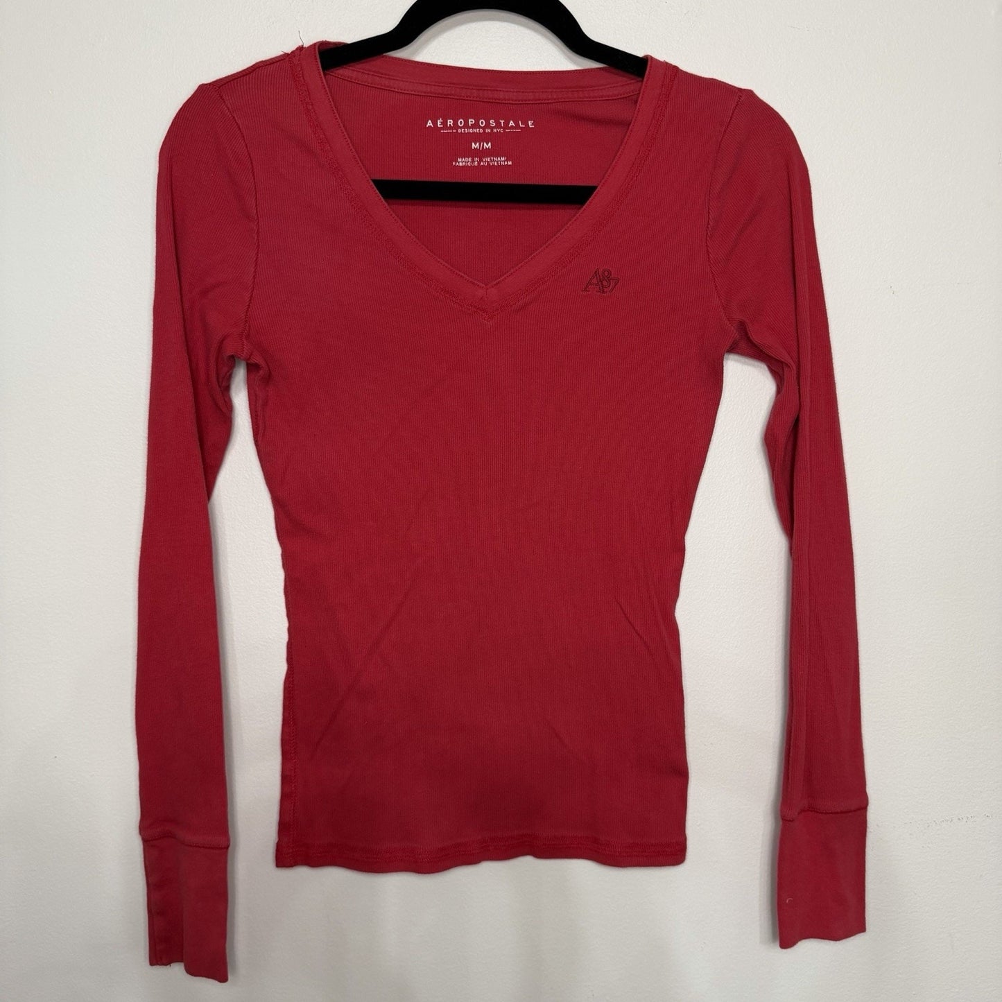 Aeropostale Y2K Retro Womens M Red Ribbed Long Sleeve V-Neck Logo Henley Top