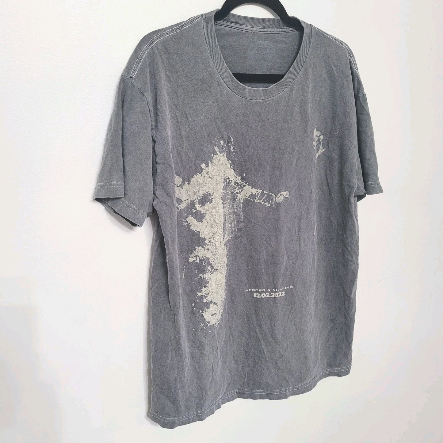 Metro Boomin 2022 Heroes & Villains Tour T-Shirt Men’s Medium Gray Rap Band Tee