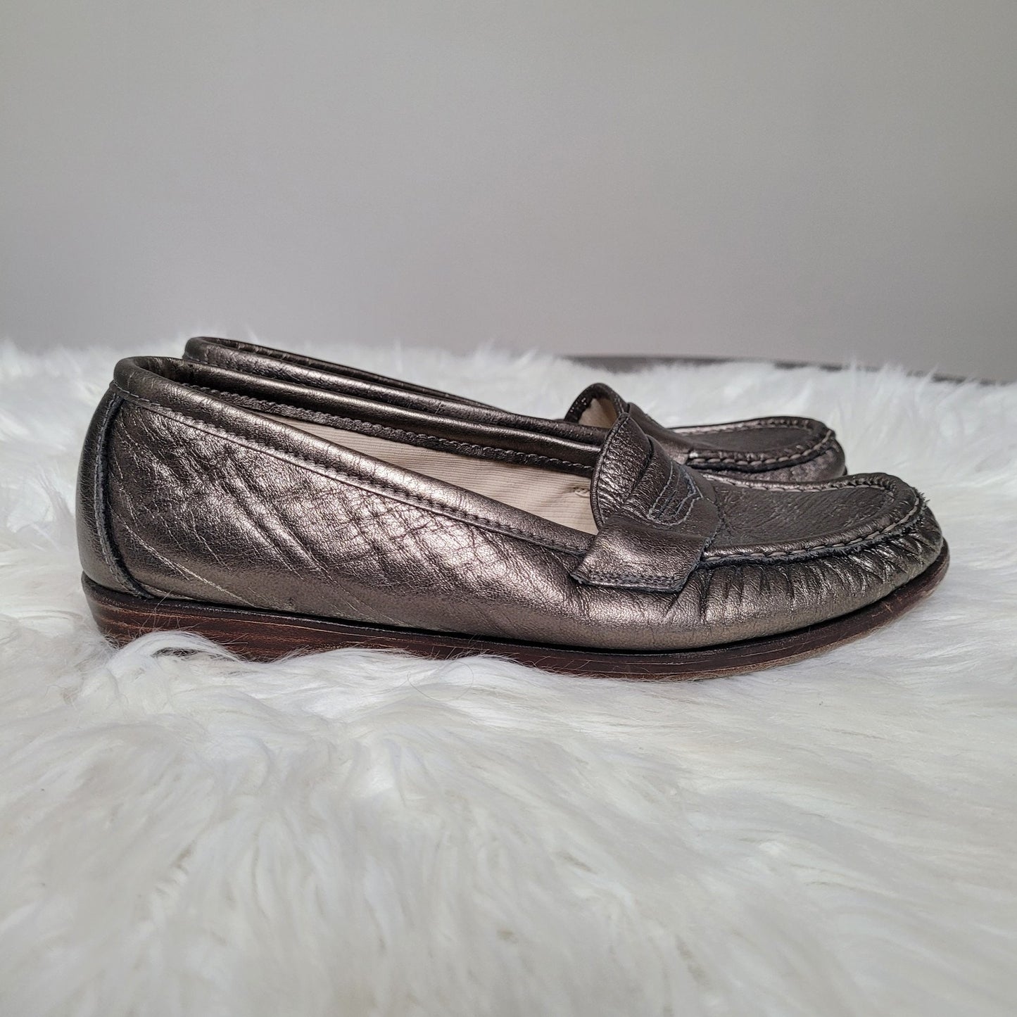 SAS Women’s Size 6 Wink Slip On Penny Loafer Pewter Leather Moccasin Shoes