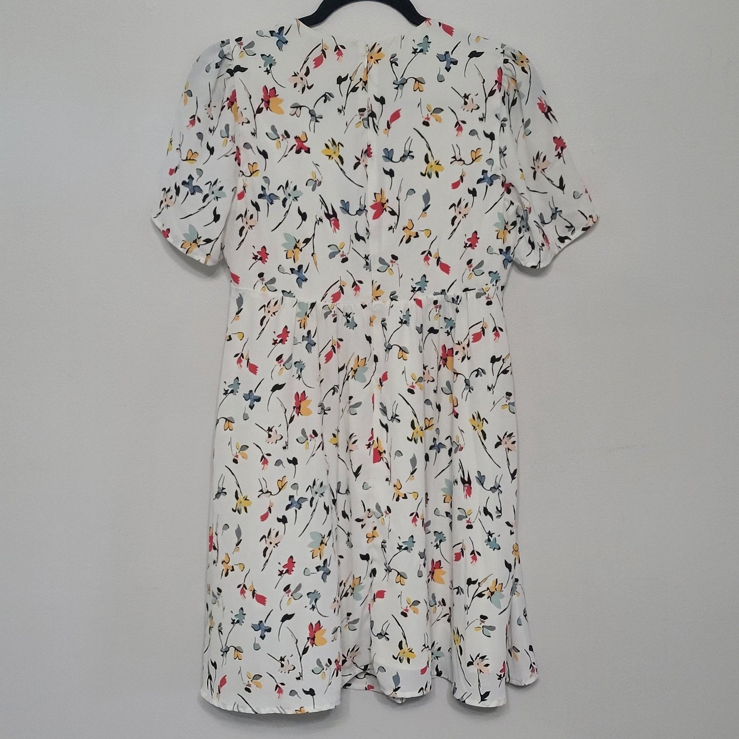 Madewell Tie-Front Mini Dress Size 2 White Drifting Flowers V-Neck Short Sleeve