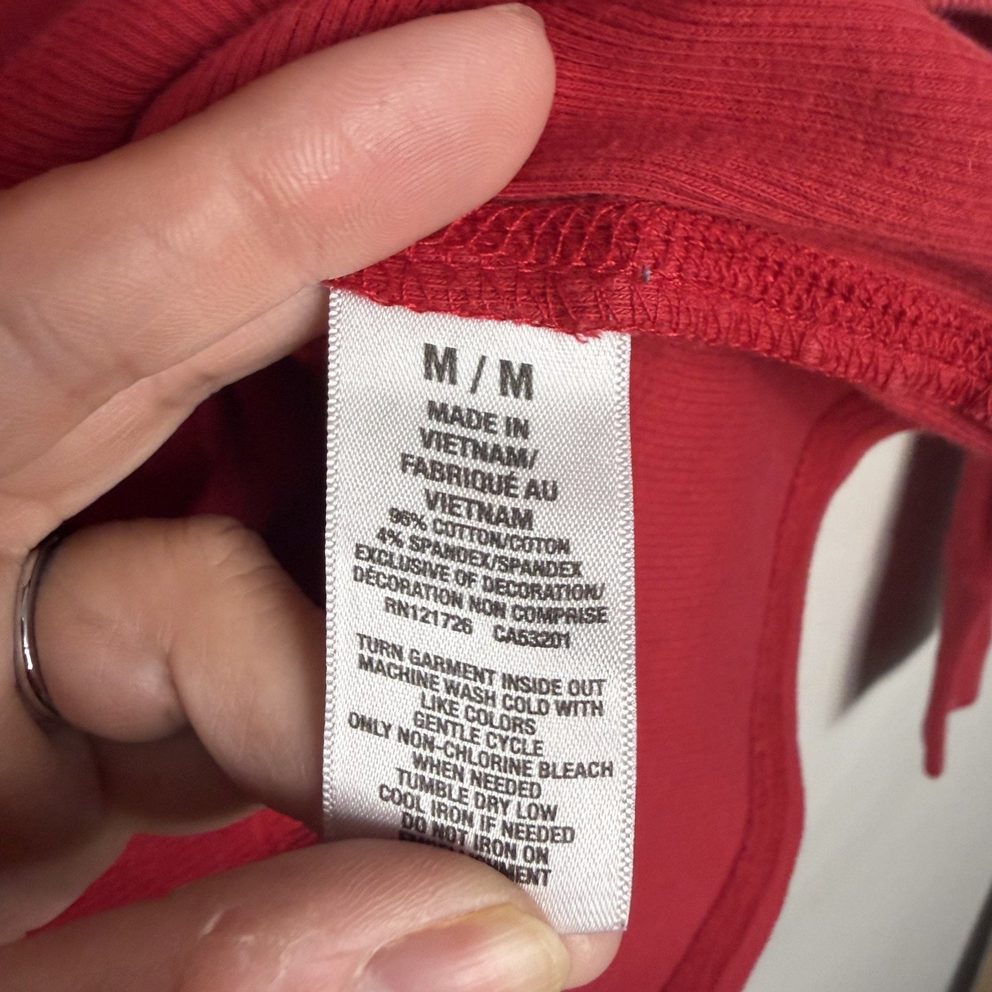 Aeropostale Y2K Retro Womens M Red Ribbed Long Sleeve V-Neck Logo Henley Top