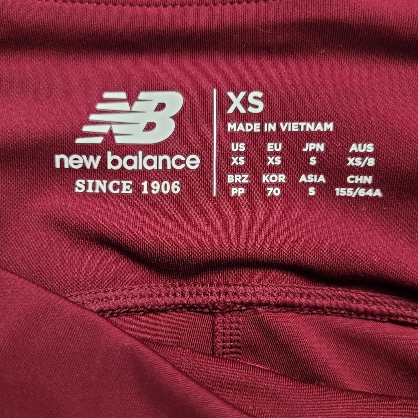 New Balance Womens XS Maroon NB Dry Performance Fitted Running Shorts