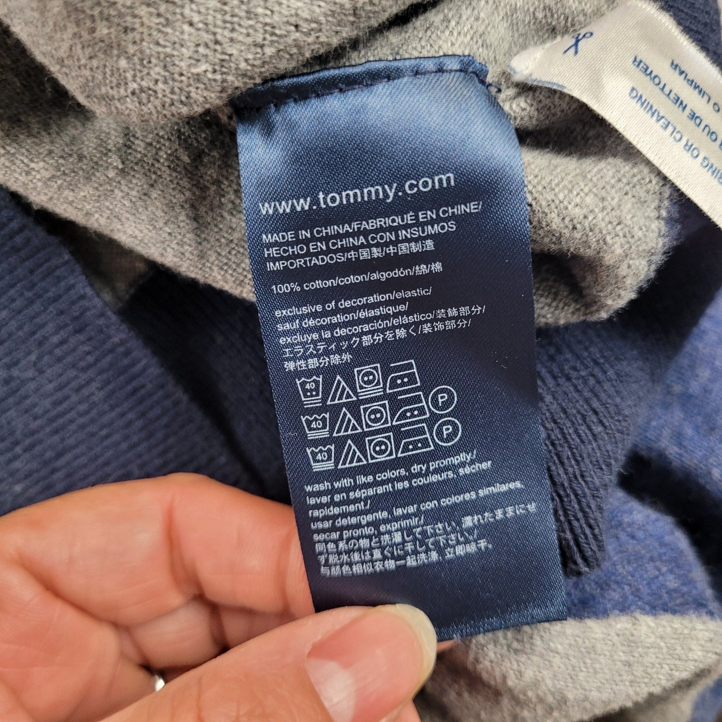 Tommy Hilfiger Mens Large Sweater Gray Blue Red White Colorblock Logo Preppy