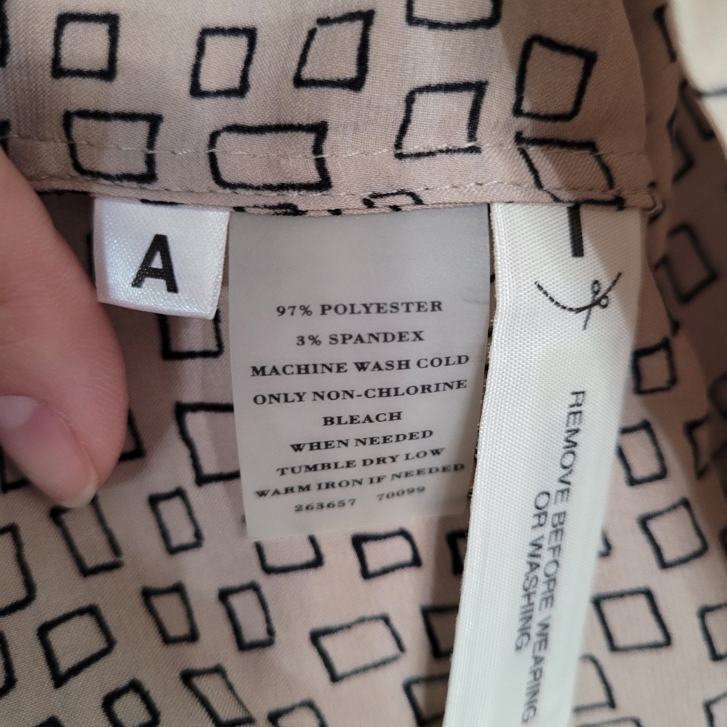 Ann Taylor Sleeveless Blouse Size 6 Tan Black Geometric Print Sarong Style