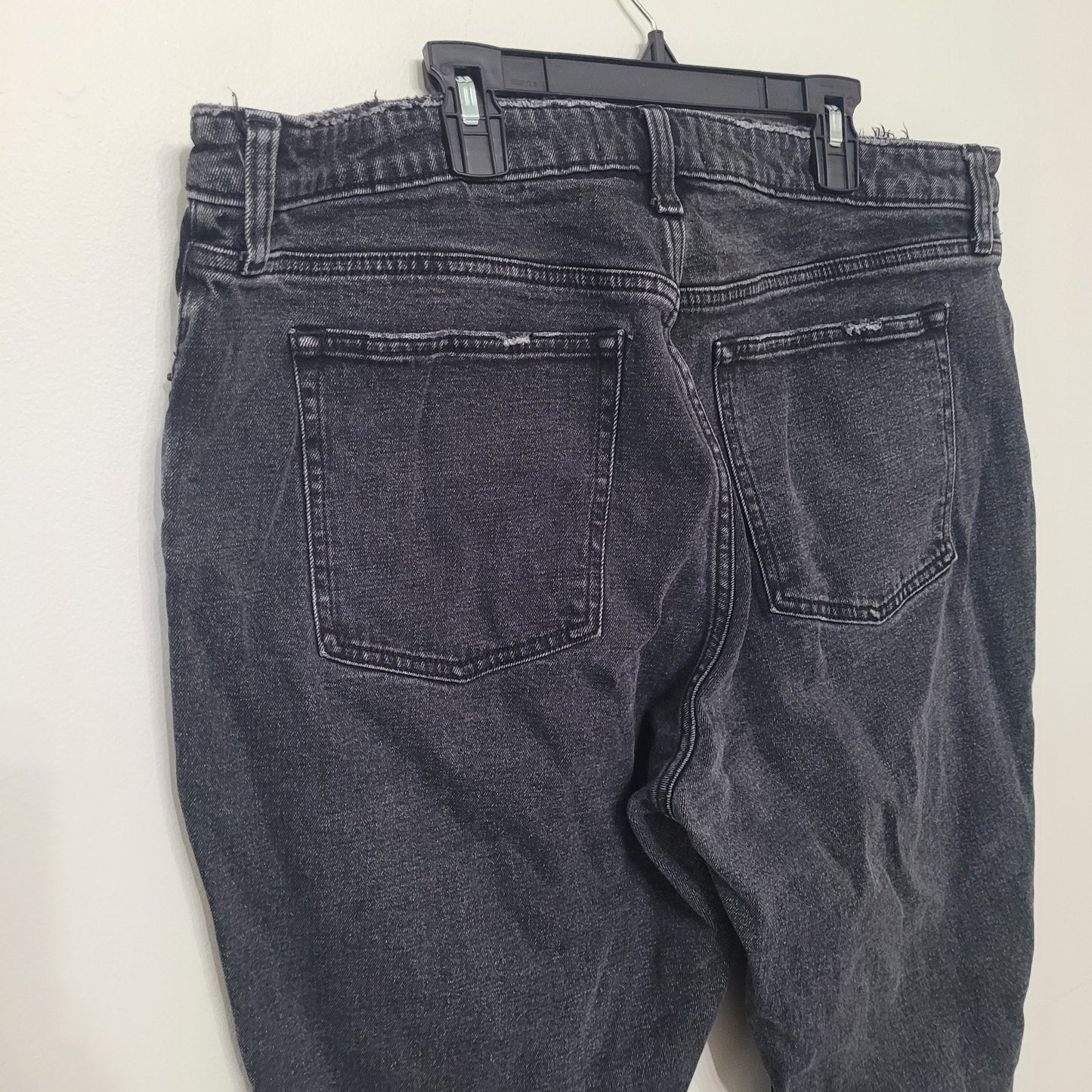 Abercrombie Women’s 16/33 The Skinny Jeans High Rise Distressed Black