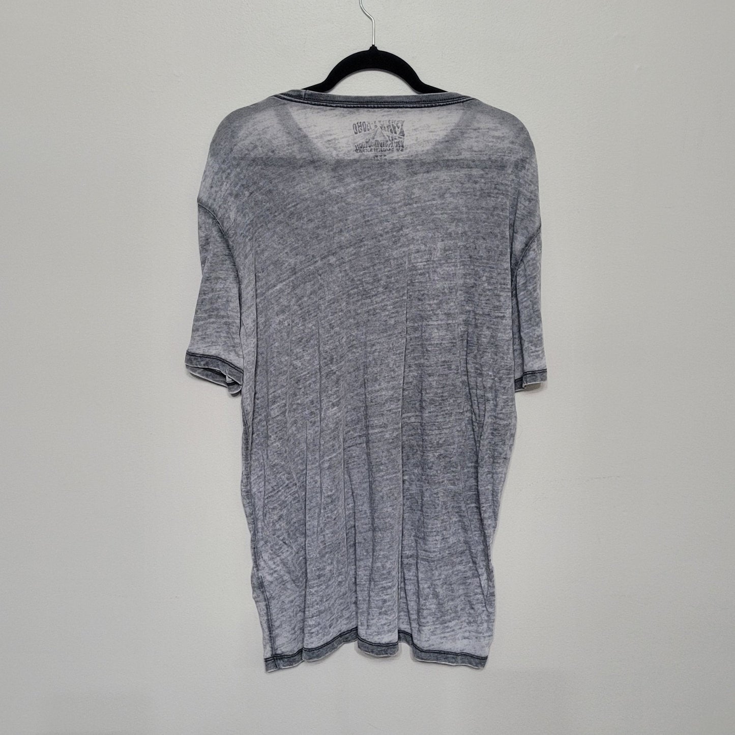 Pink Floyd Women’s Gray Graphic Tee Dark Side of the Moon Band T-Shirt Vintage