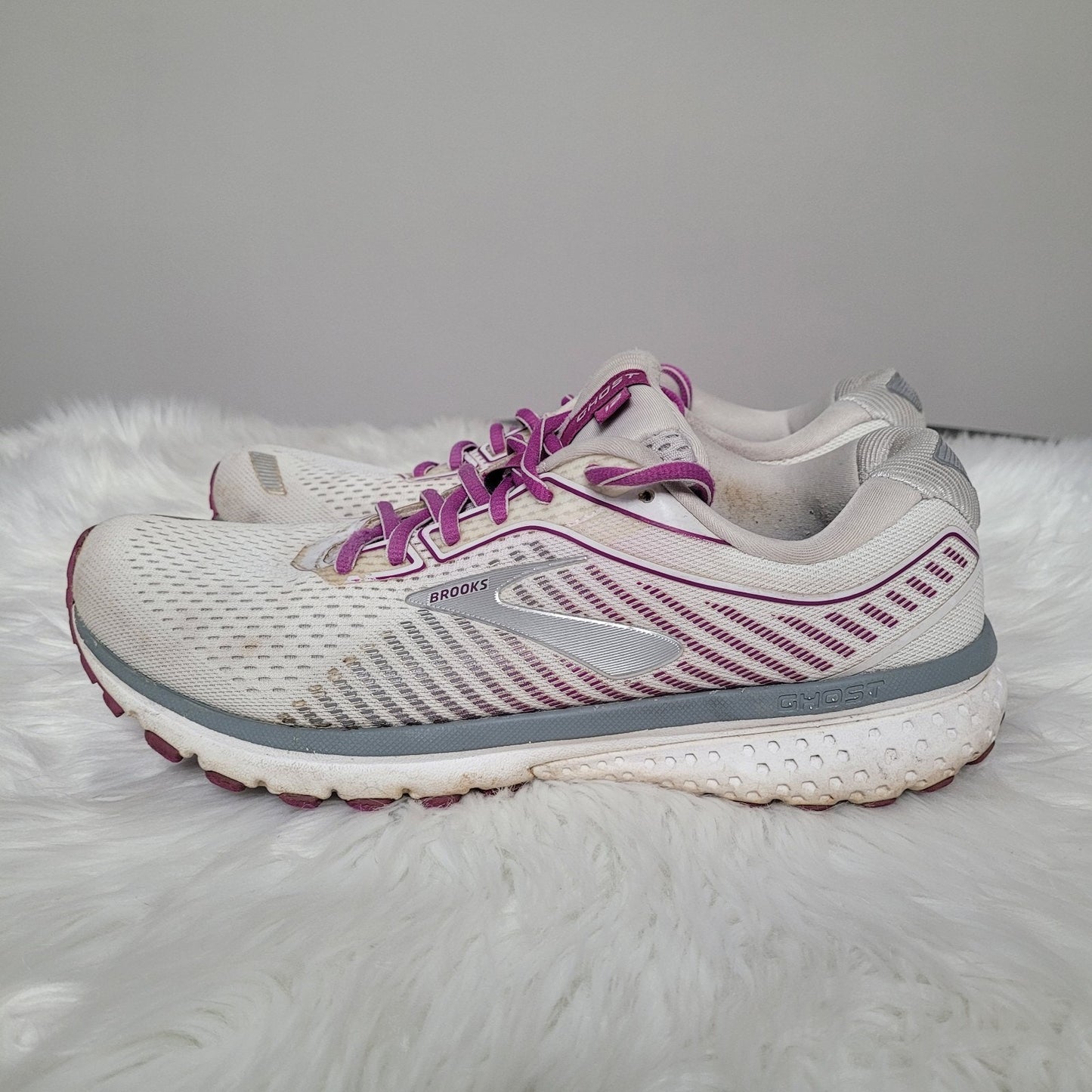 Brooks Ghost 12 Women’s 10 Running Shoes Gray Purple 1203051B186 Sneakers