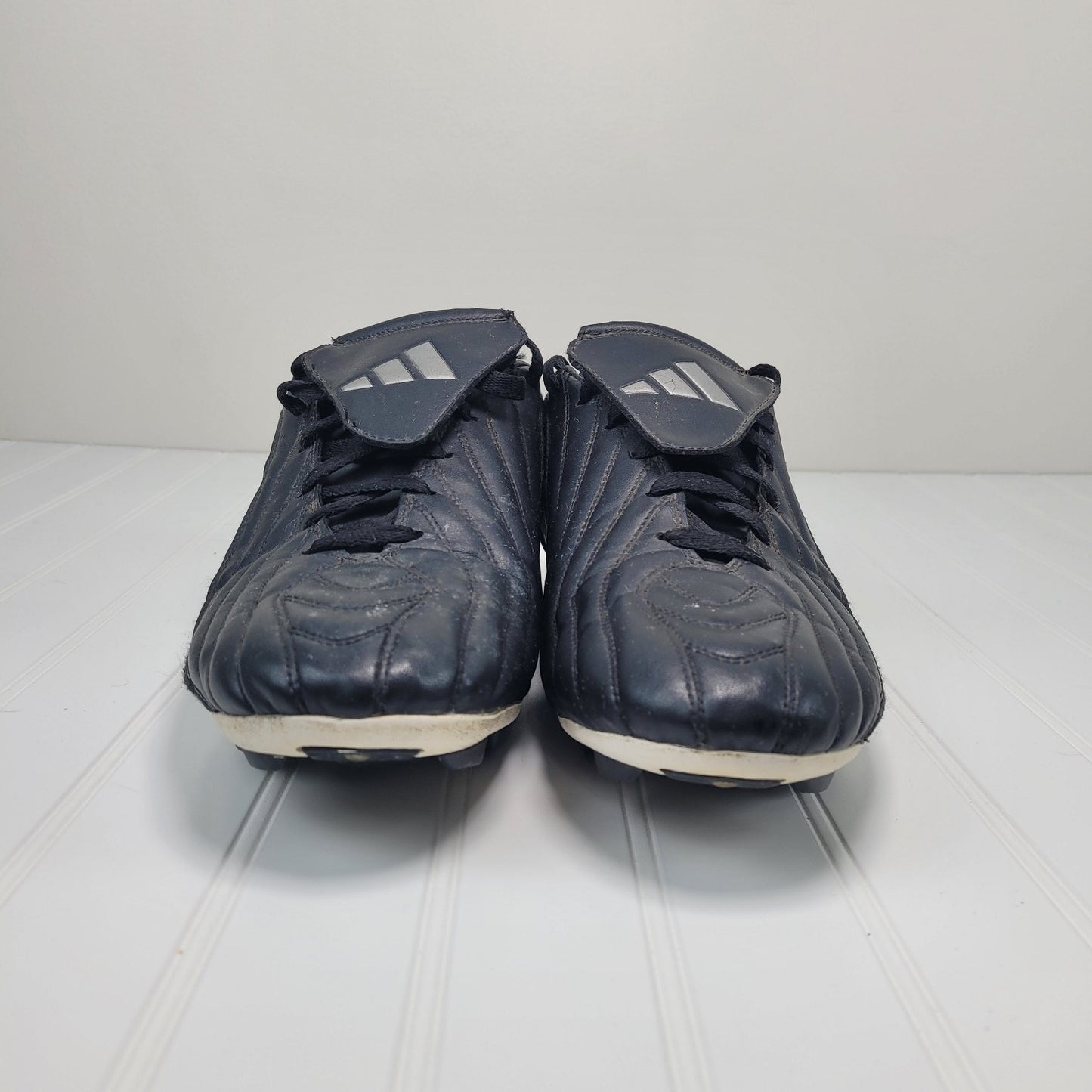 Adidas Traxion Firm Ground Men’s Size 12 Soccer Cleats Black White Retro 2005