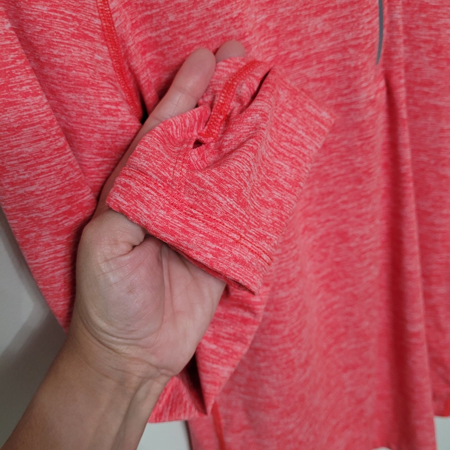 Nike Element 1/2 Zip Women’s M Dri-Fit Running Training Top Pink Red 904900-696