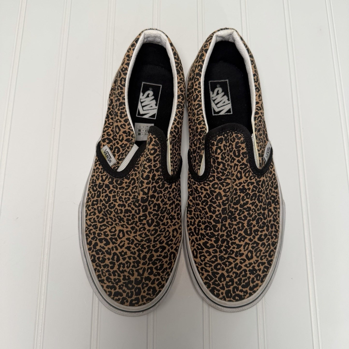 Vans Classic Slip On Size 5.5 Sneakers Juniors Leopard Print 721356