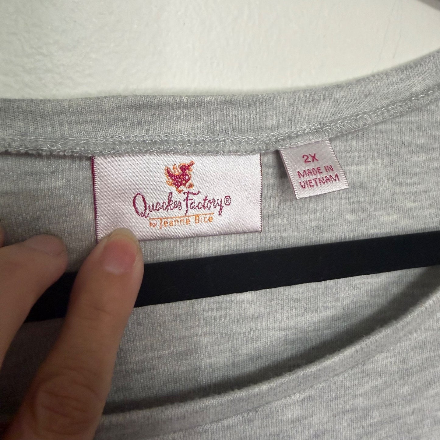 Quacker Factory by Jeanne Bice Womens 2X Rhinestone Pocket Gray Sparkle Top